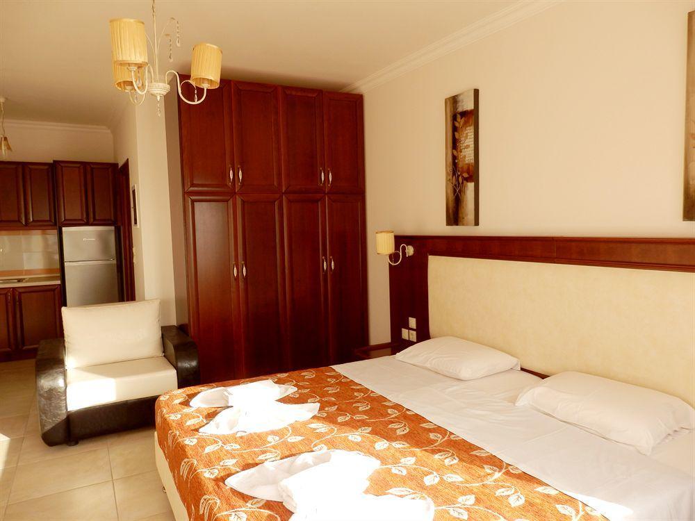 ארקסה Royal Beach Hotel מראה חיצוני תמונה