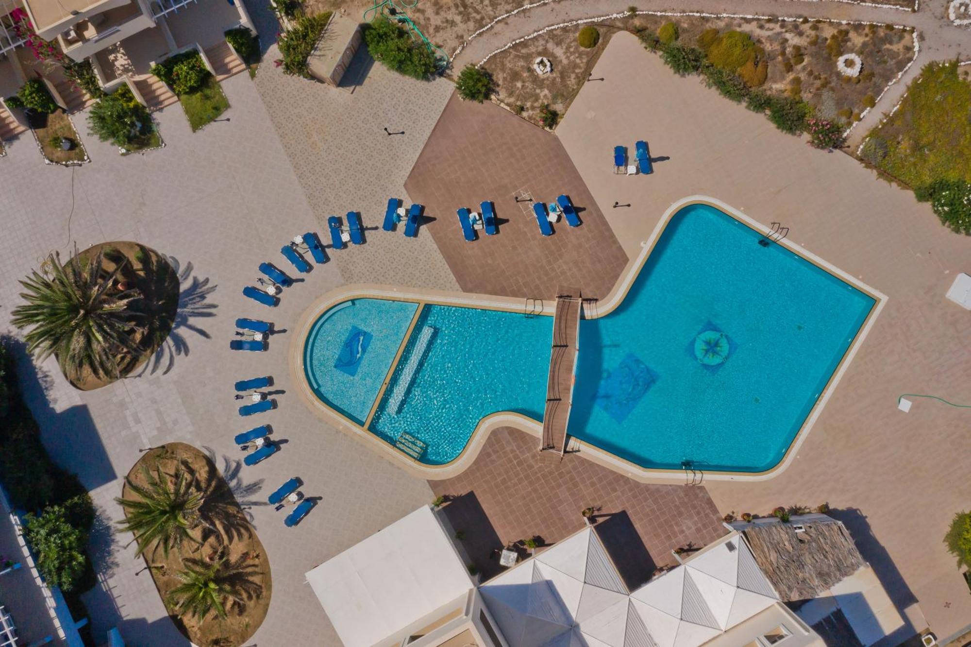 ארקסה Royal Beach Hotel מראה חיצוני תמונה