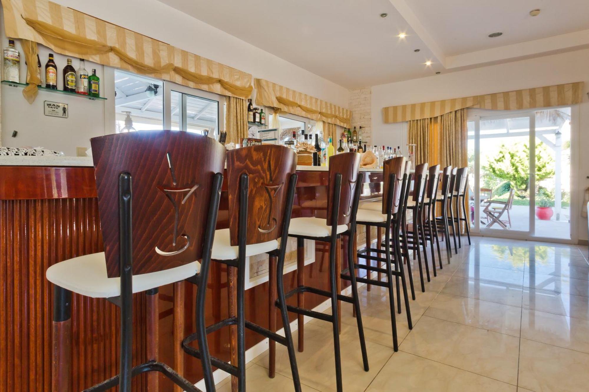 ארקסה Royal Beach Hotel מראה חיצוני תמונה