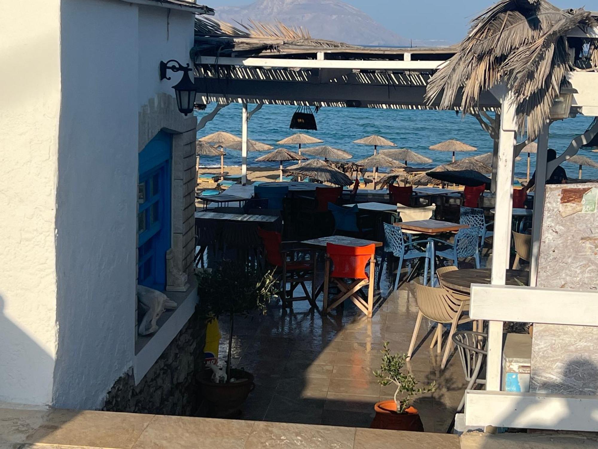ארקסה Royal Beach Hotel מראה חיצוני תמונה